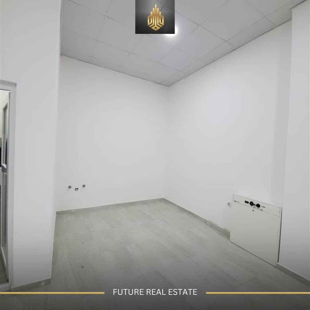 Lokal me QERA/61m² 3
