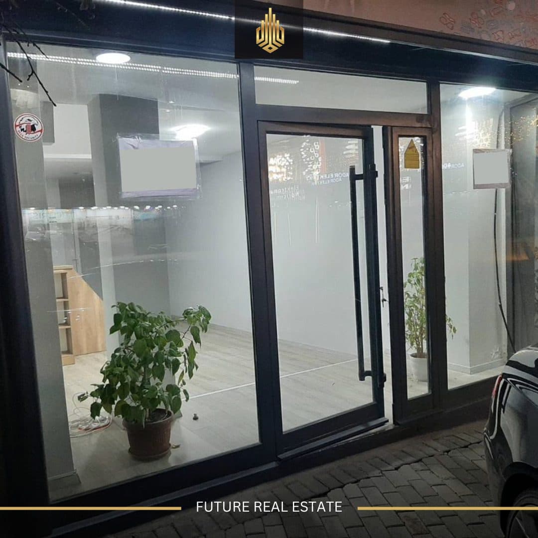 Lokal me QERA/35m²