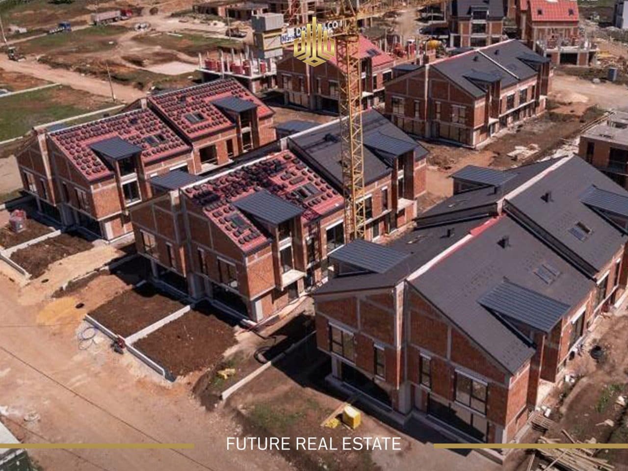 Shtëpia në SHITJE/210m2 2