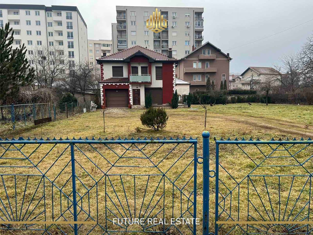 Shëpia në SHITJE/200m2