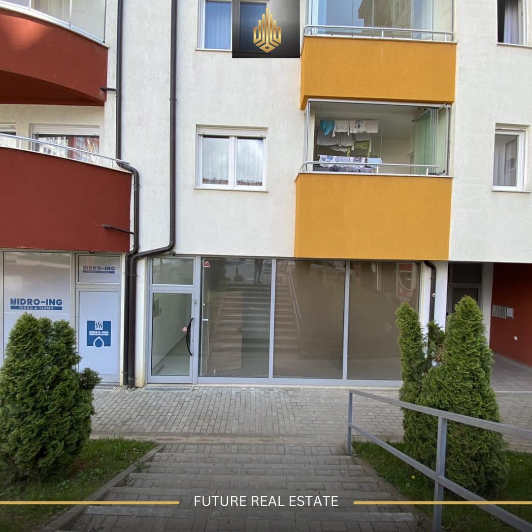 Lokal me QERA/103m²
