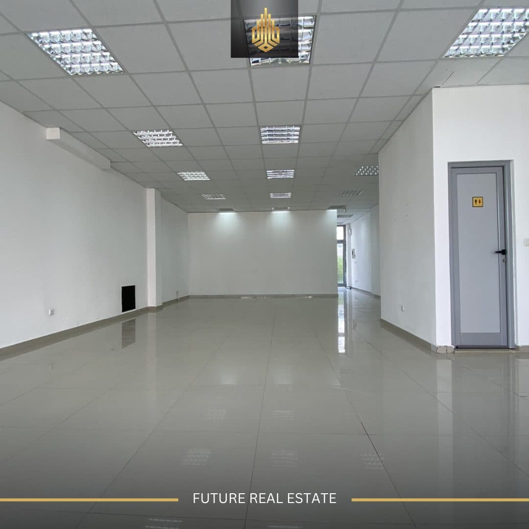 Lokal me QERA/103m² 4