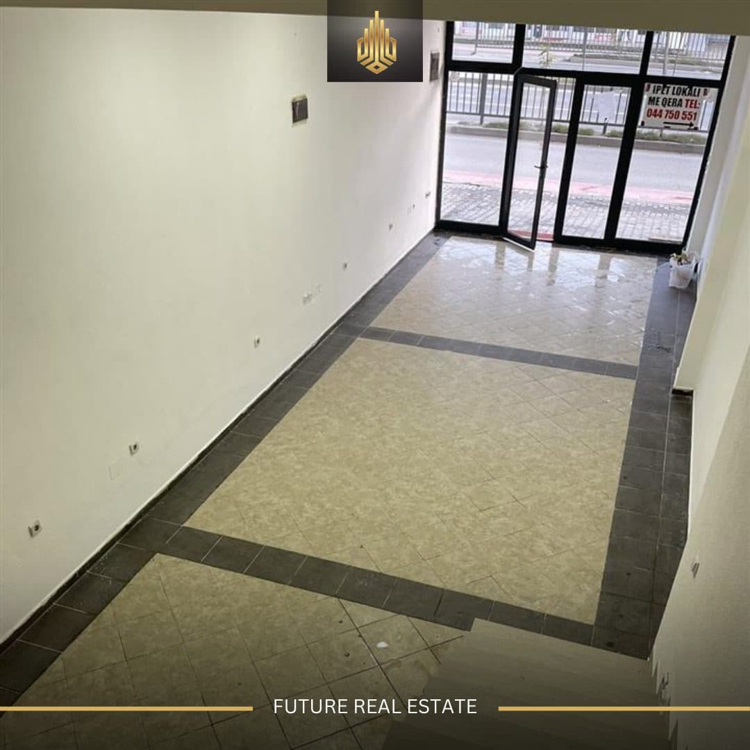 Lokal me QERA/122m² 4