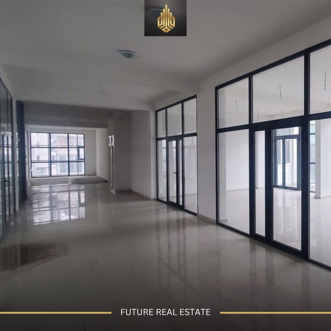 Lokal me QERA/74m² 1
