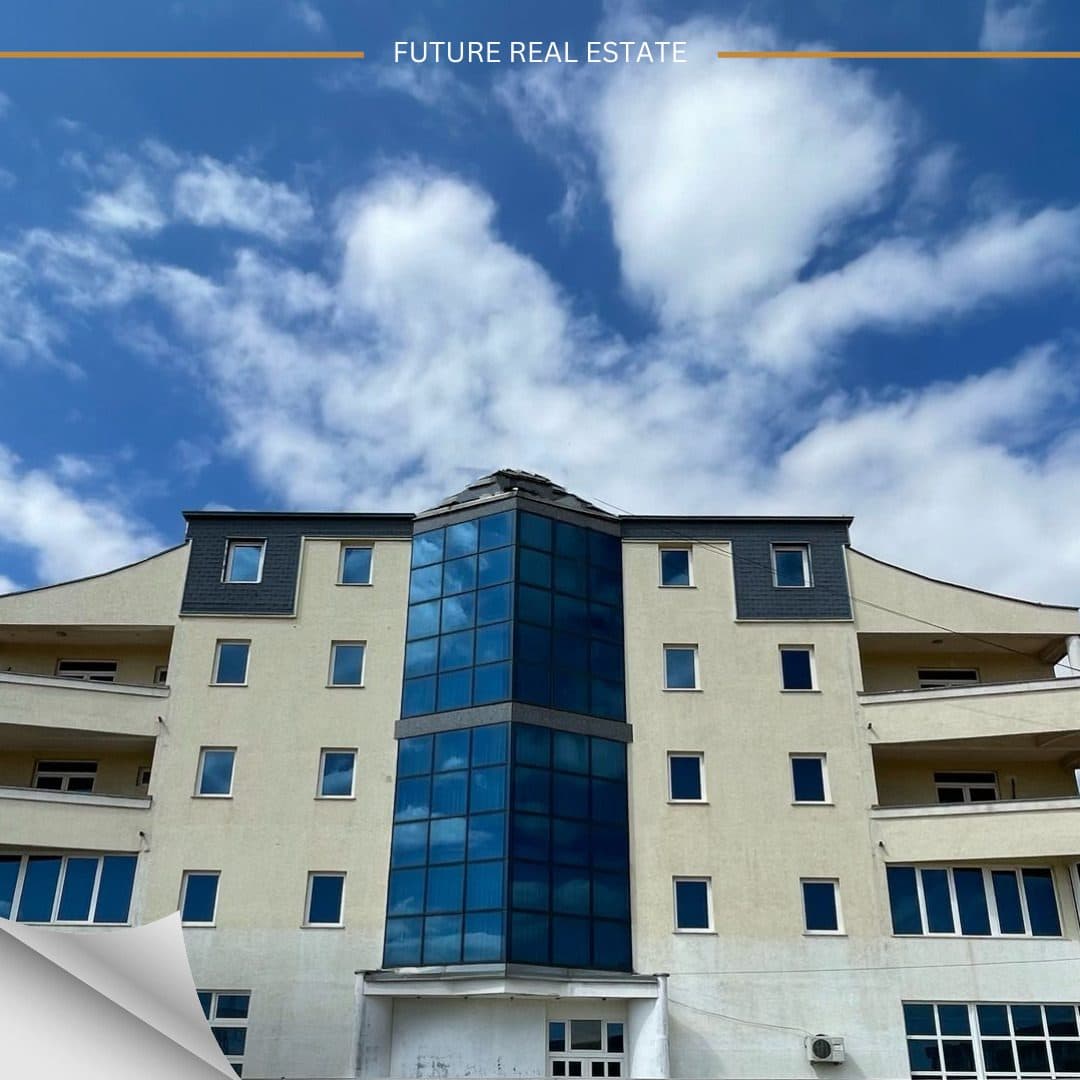 Hotel në SHITJE/QERA-2400m² 2