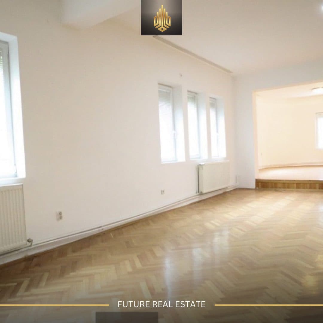 Shtëpi në SHITJE/815m² 3