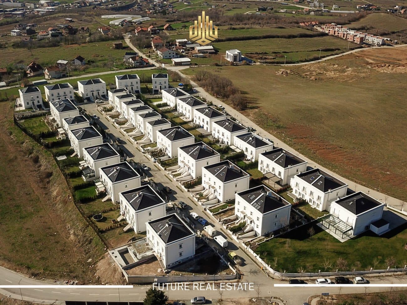 Shtëpia në SHITJE/295m2 2