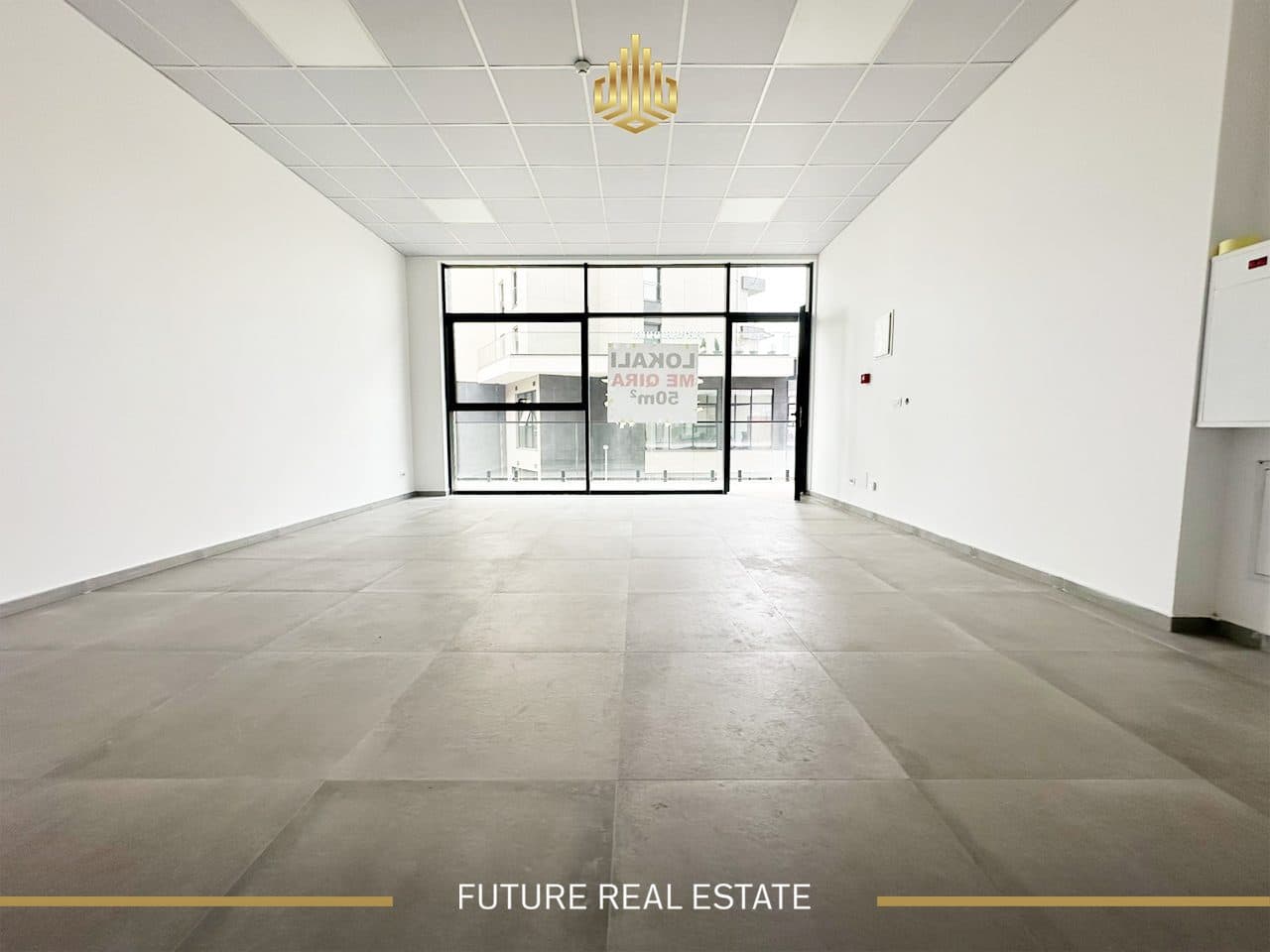 Lokal me QIRA/50m2 3