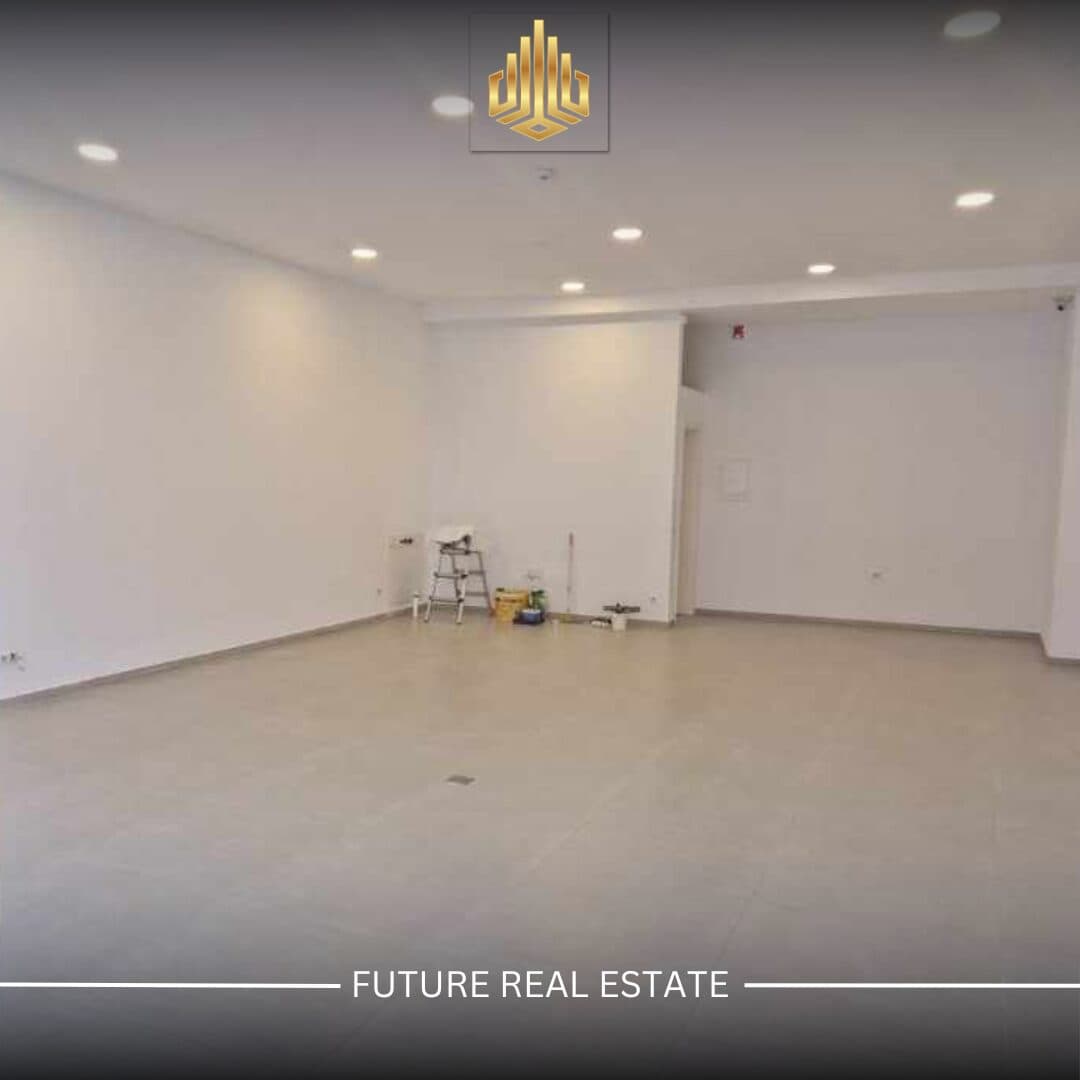 Lokal me QERA/70m² 3