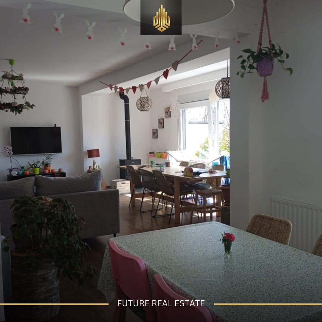 Shtëpi në SHTIJE/310m² 2