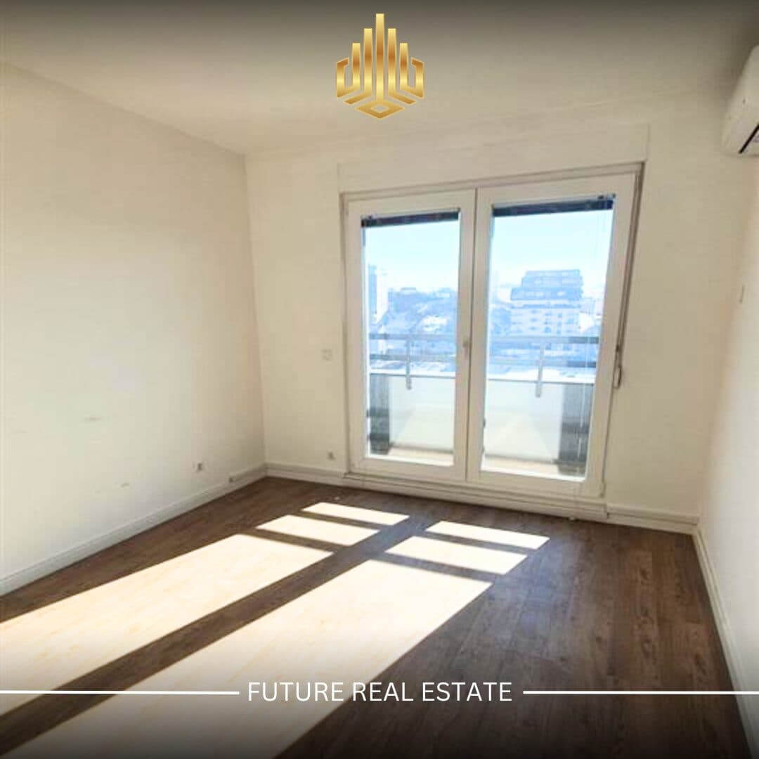 Penthouse me QERA/380m² 3