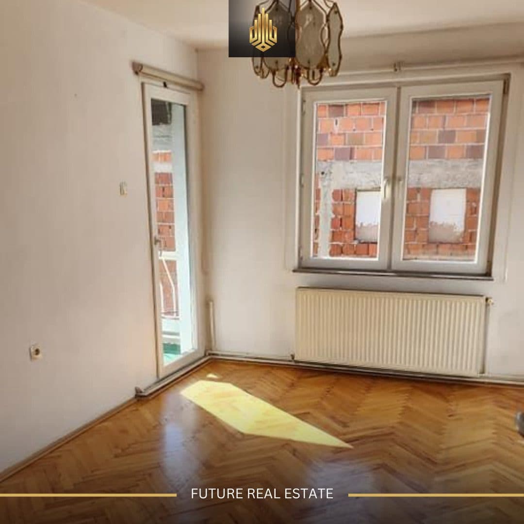 Shtëpi me QERA/200m² 4