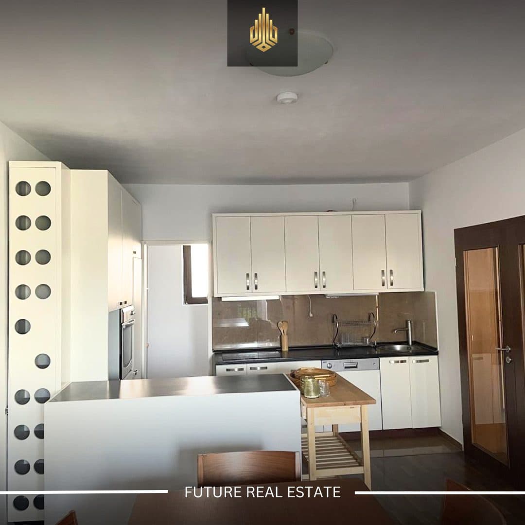 Shtëpi me QERA/300m² 3