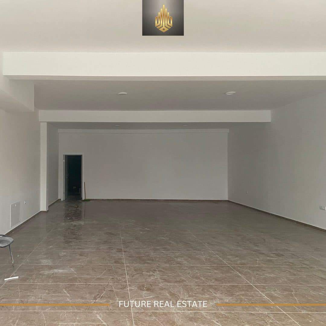 Lokal me QERA/135m² 3