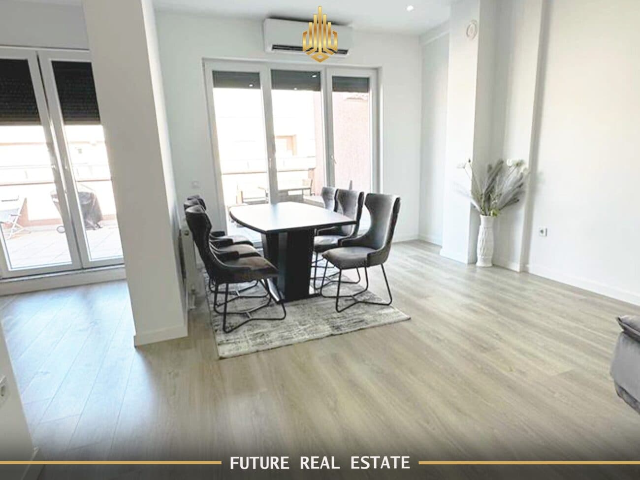 Penthouse në SHITJE – 3 dhoma gjumi - Fushë Kosovë 4