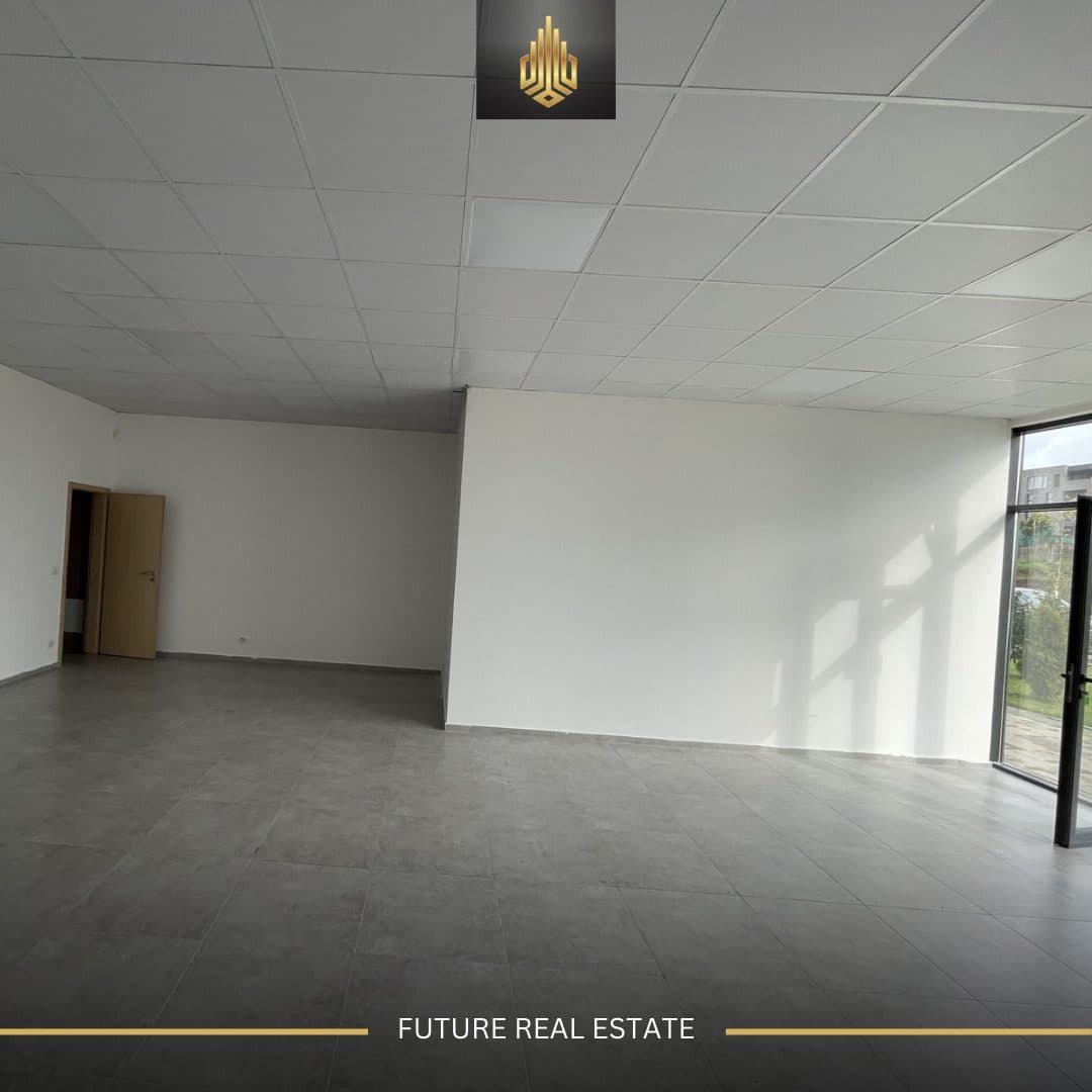 Lokal me QERA/70m² 2