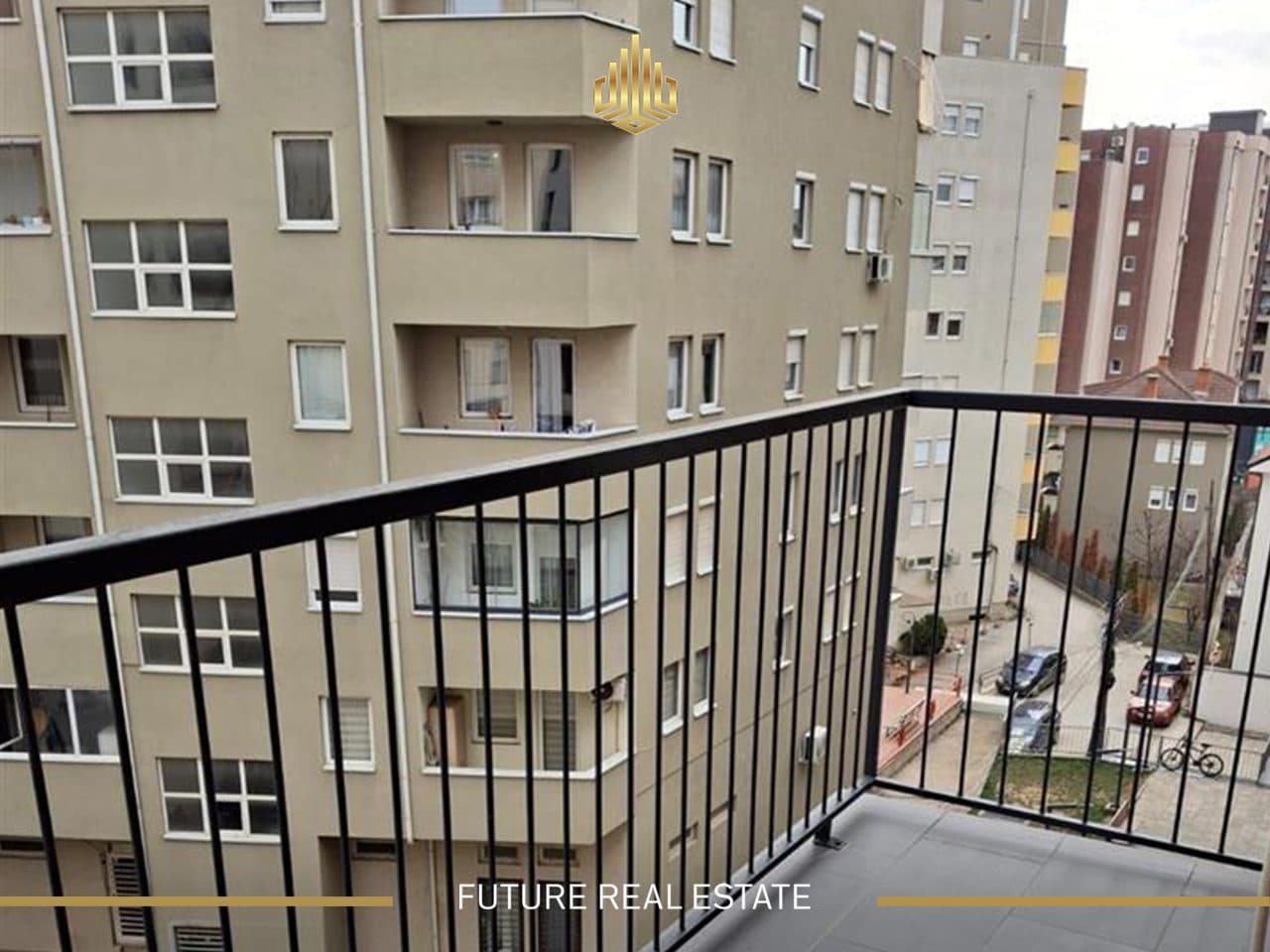 Banesa me QIRA/103m2 3