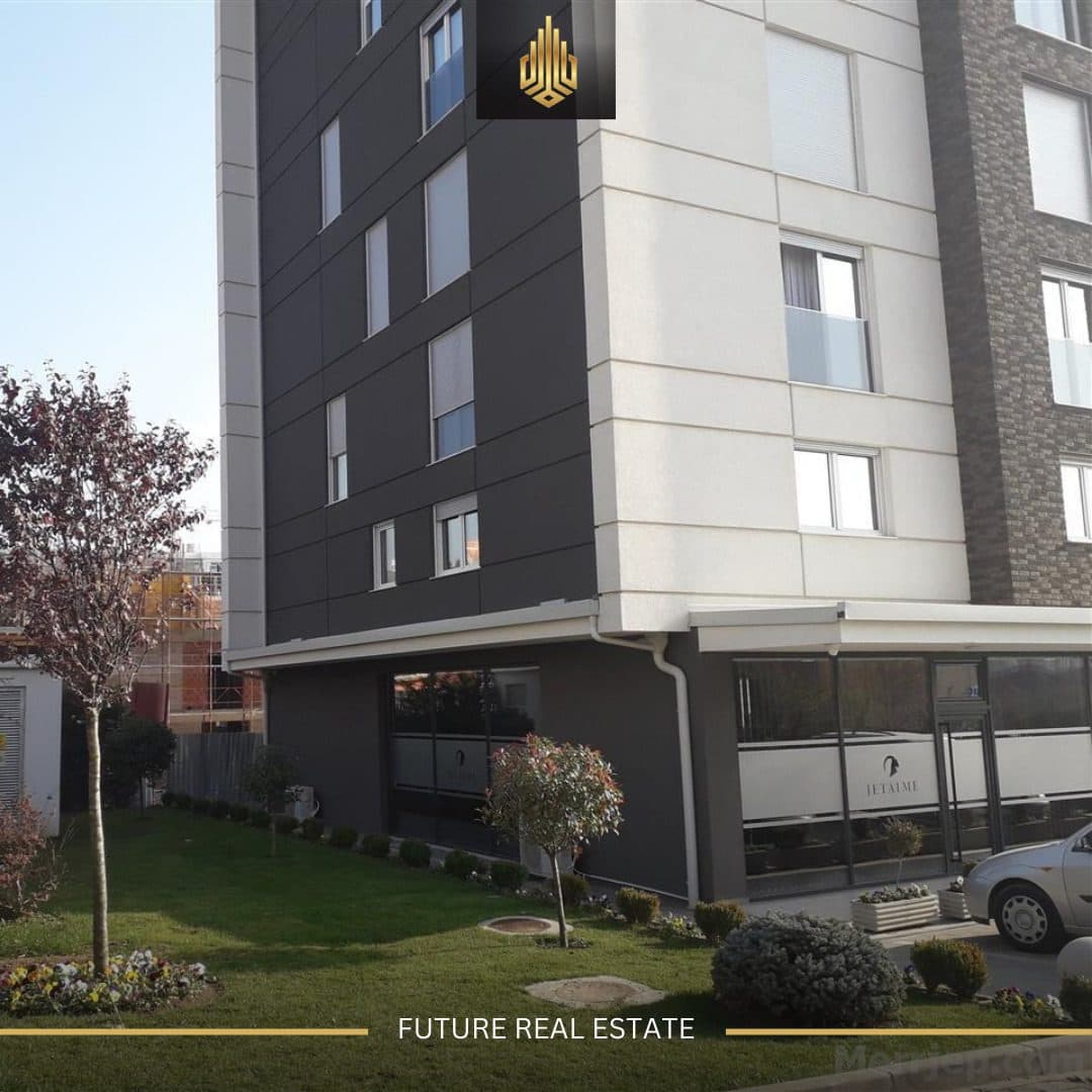 Lokal me QERA/80m² 3