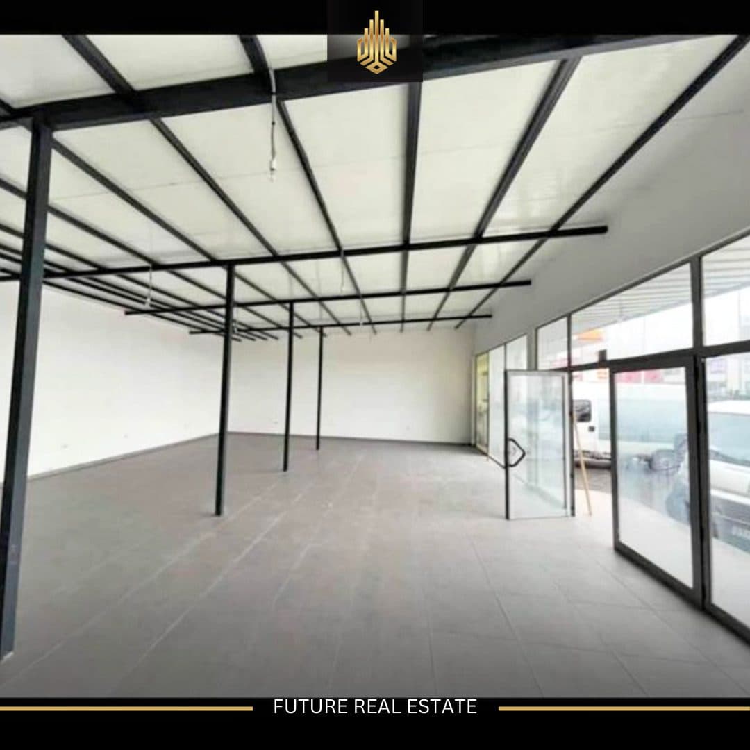 Lokal me QERA/140m² 2