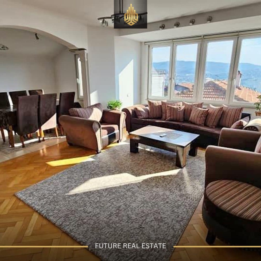 Shtëpi me QERA/200m² 2