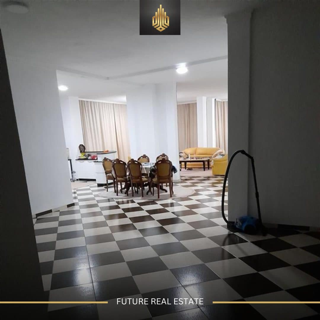Banesë në SHITJE/287.5m² 2