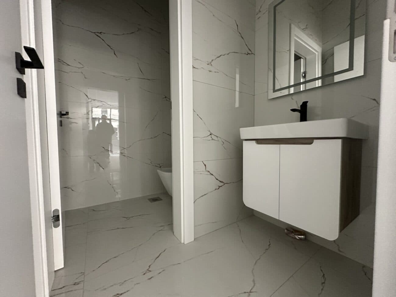 Lokal me QIRA/50m2 4