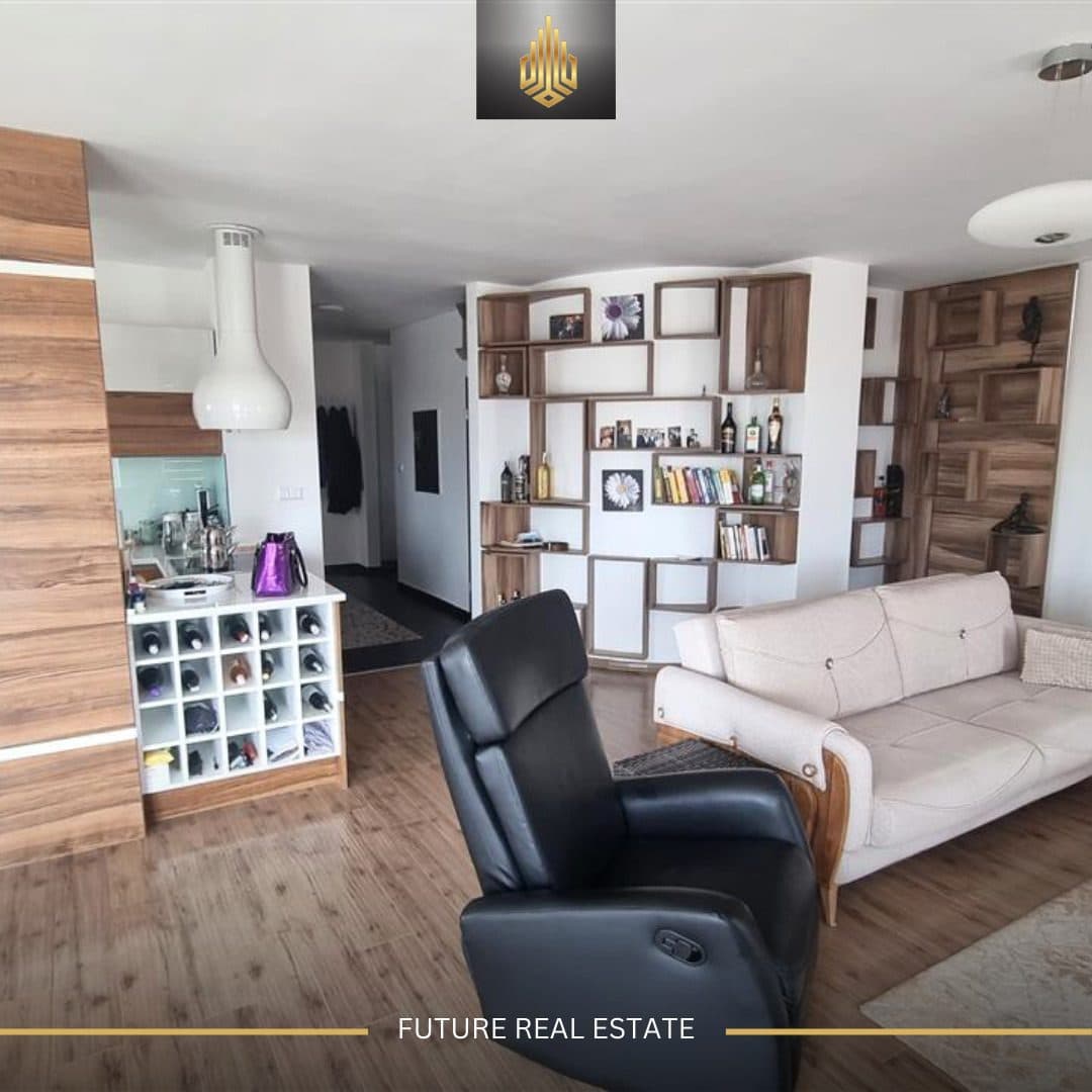 Penthouse me QERA/265m² 2