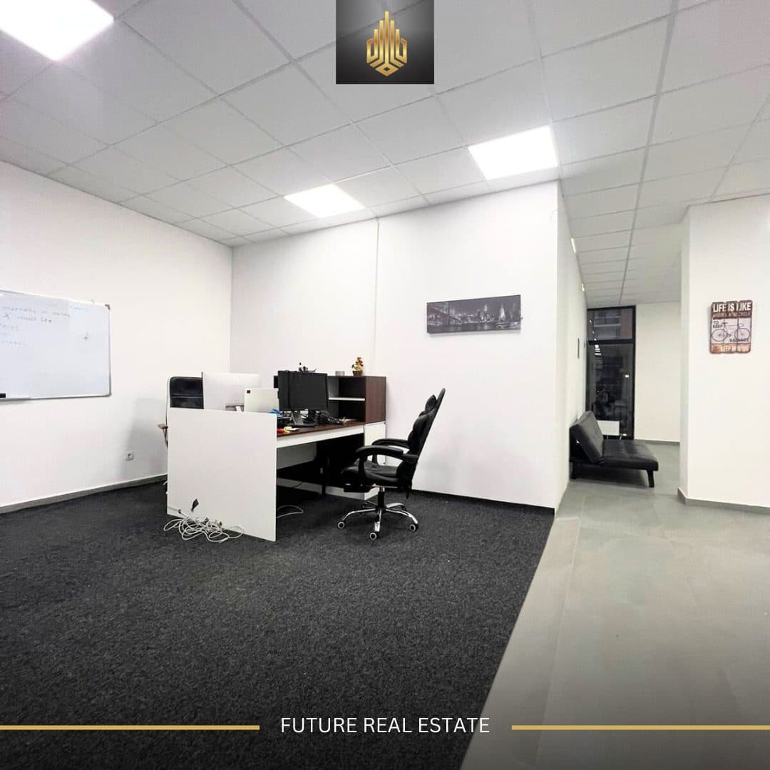 Lokal me QERA/117m² 3