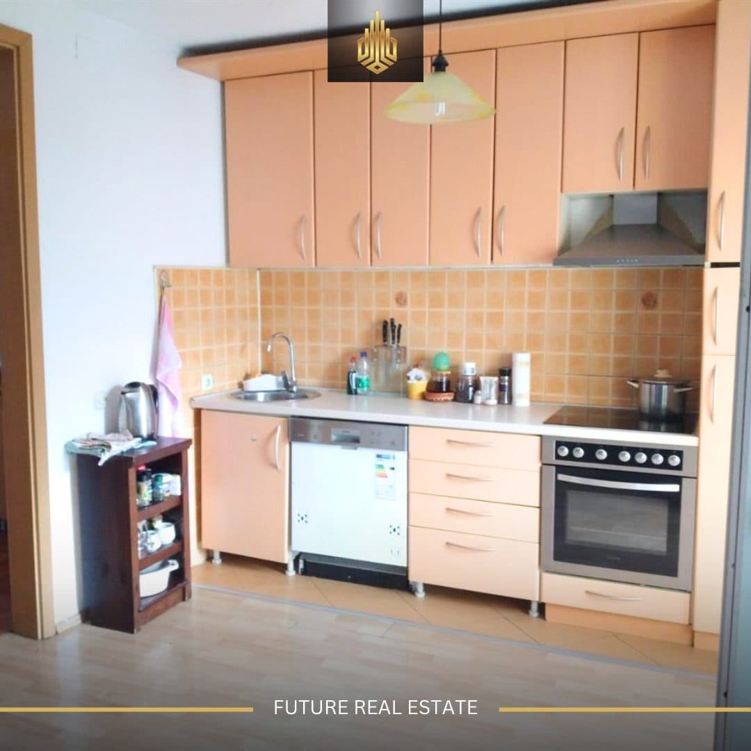 Shtëpi me QERA/300m² 4