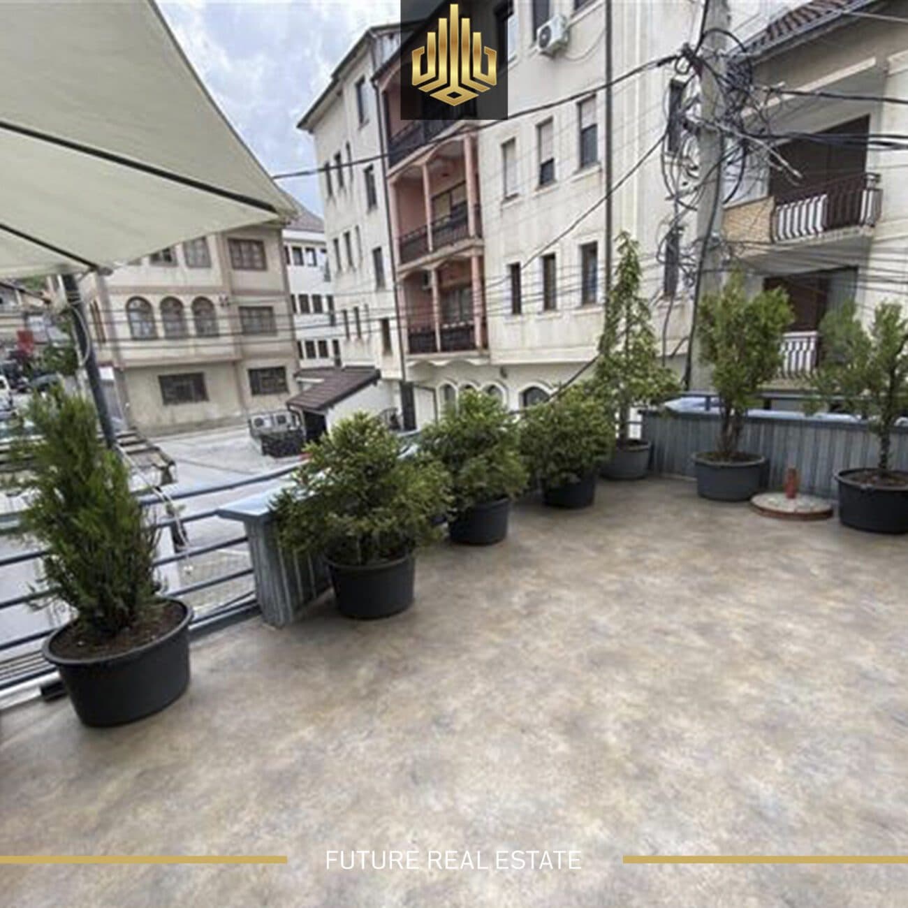 Shtëpia në SHITJE/400m2