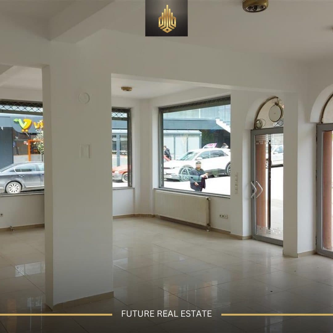 Lokal me QERA/80m²