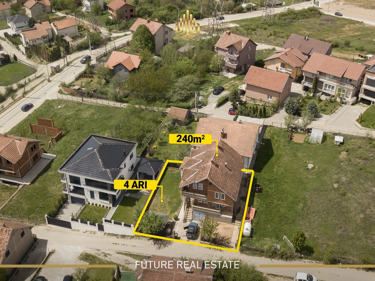 Shtëpia në SHITJE/240m2 2