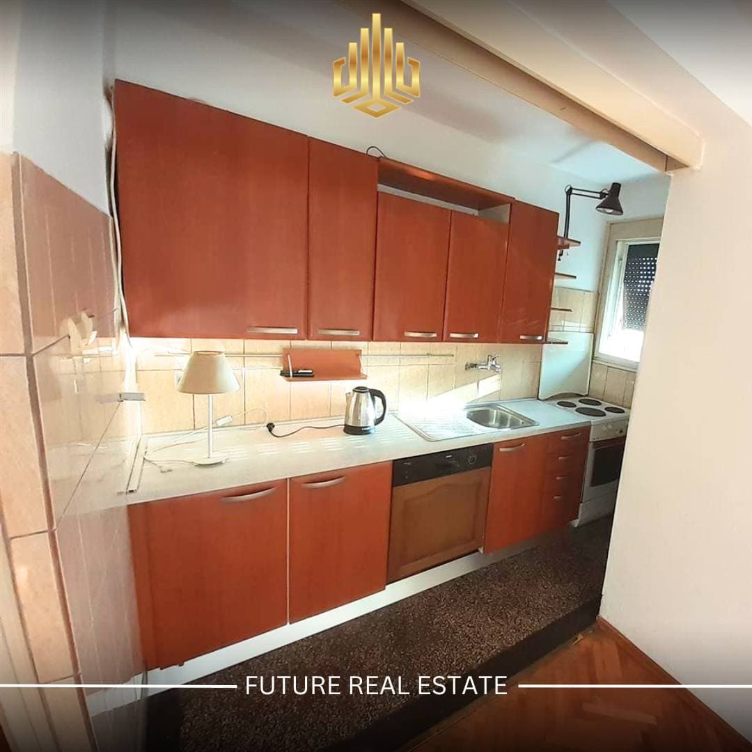Banesë/zyre me QERA/50m² 4