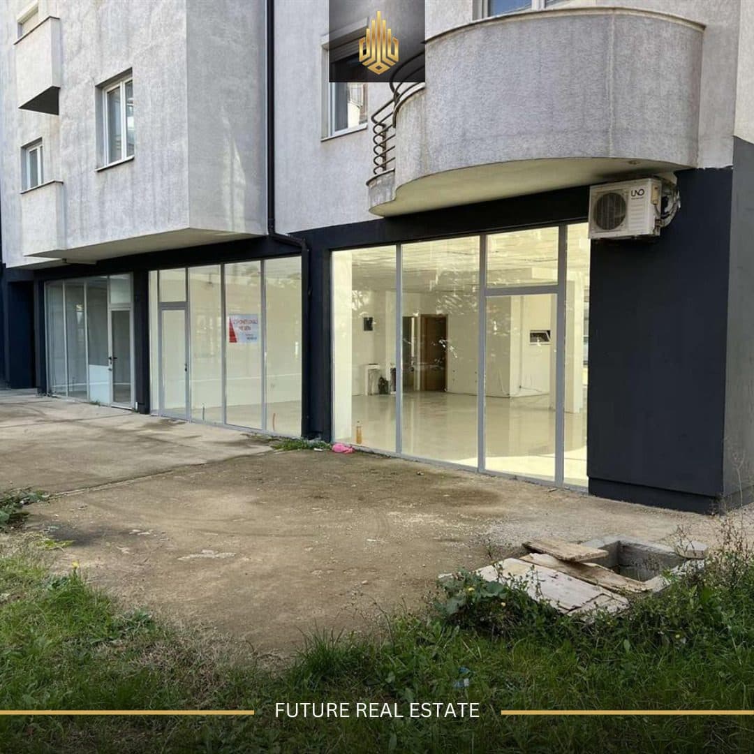 Lokal me QERA/190m² 3