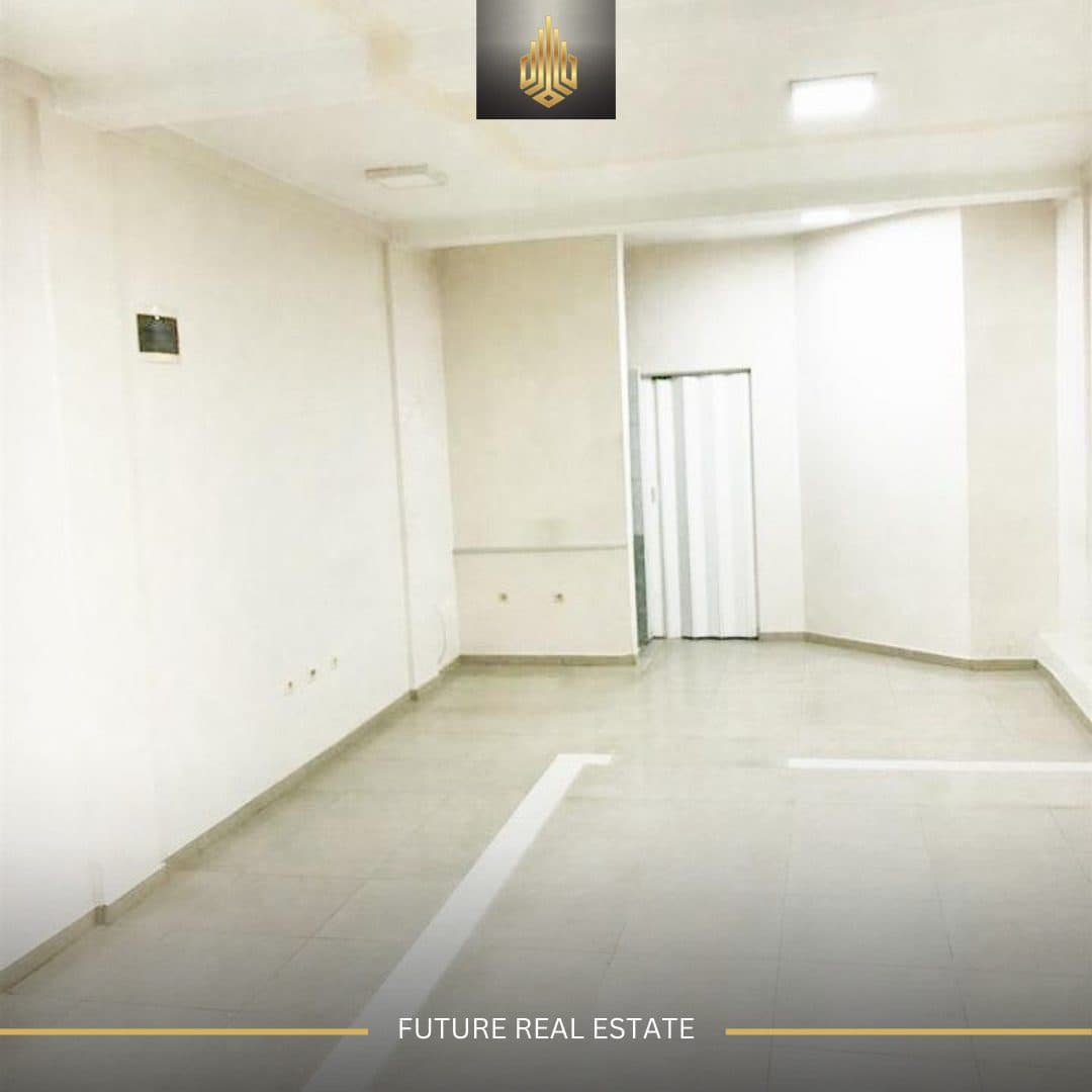 Lokal me QERA/45m² 2