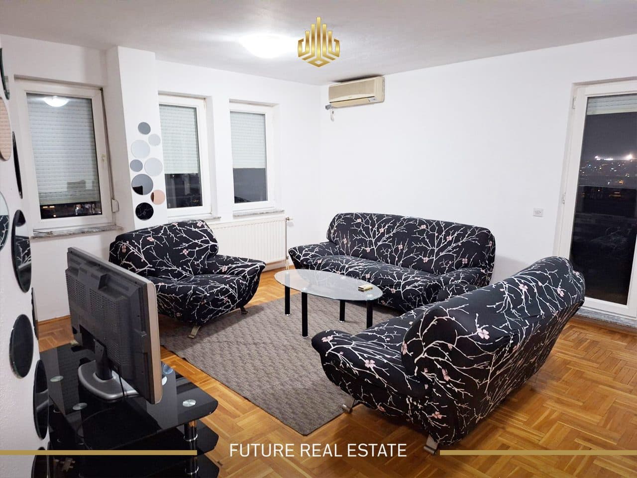 Penthouse me QIRA/135m2