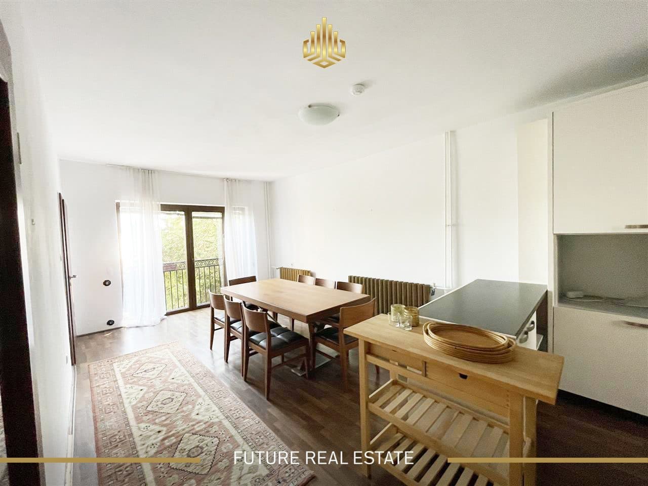 Shtëpia me QIRA/300m2 2