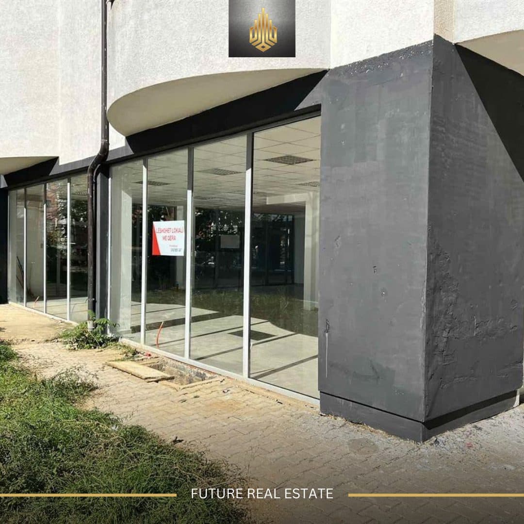 Lokal me QERA/190m² 4