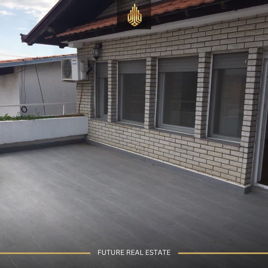 Shtëpi në SHITJE/815m²