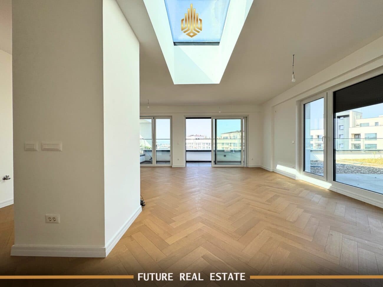 Penthouse në SHITJE – 3 dhoma gjumi – Rruga B. 2