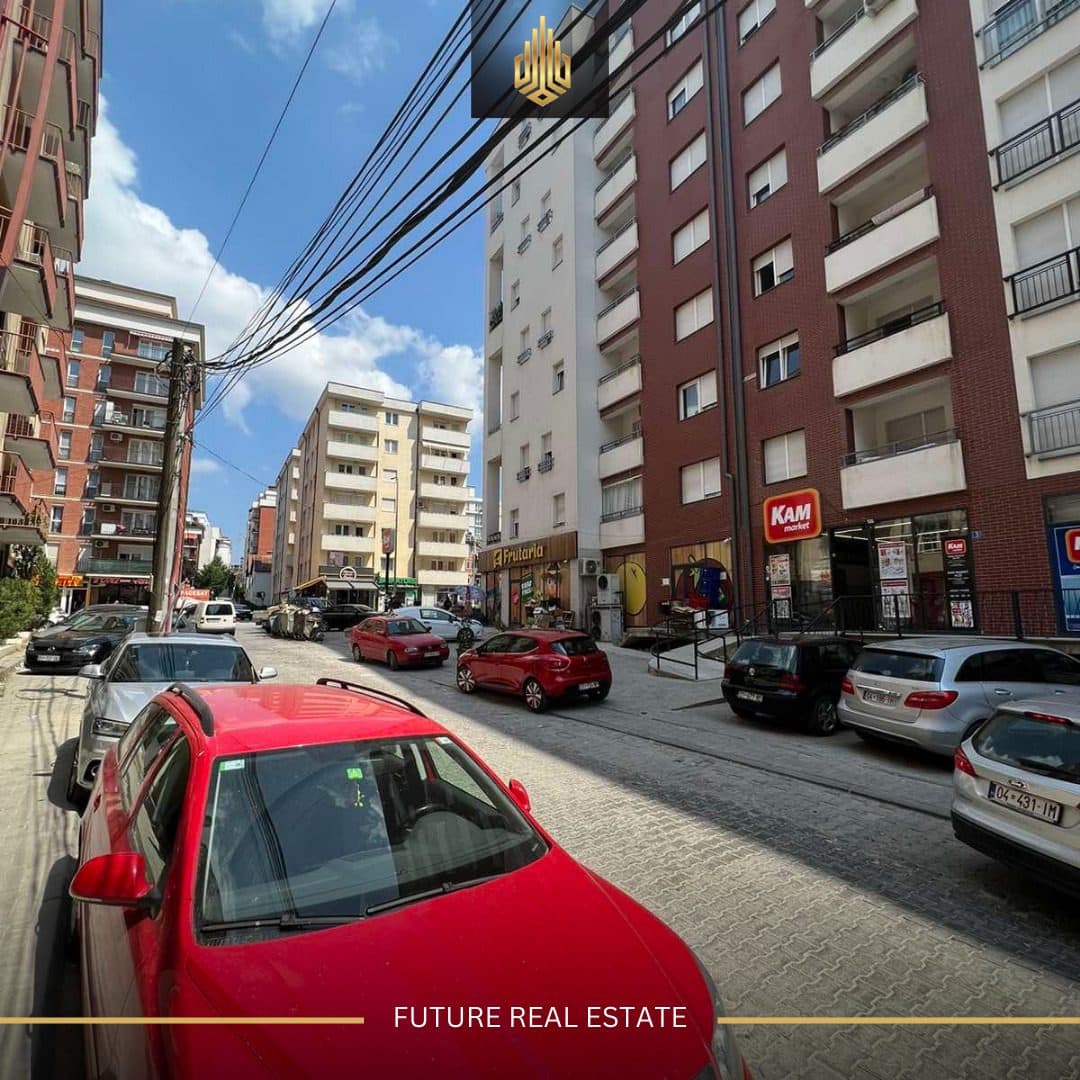 Lokal në SHITJE/440m² 3