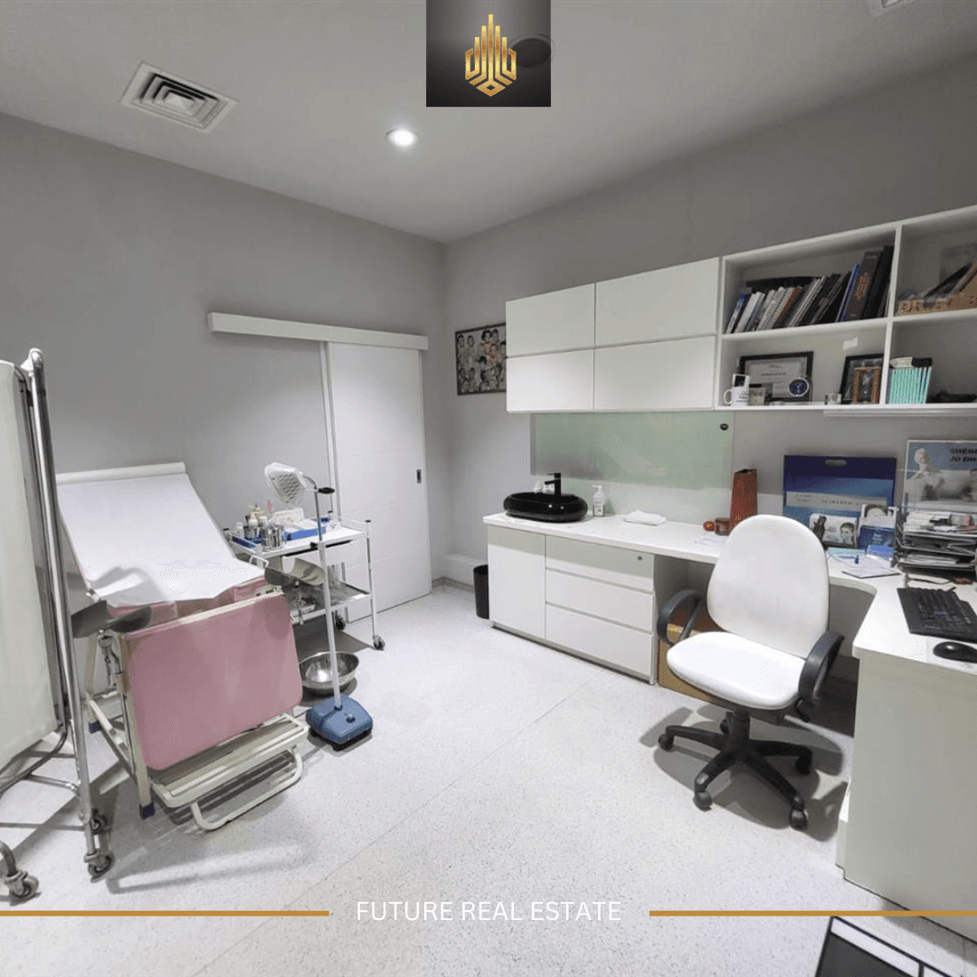 Lokal me QERA/115m² 3