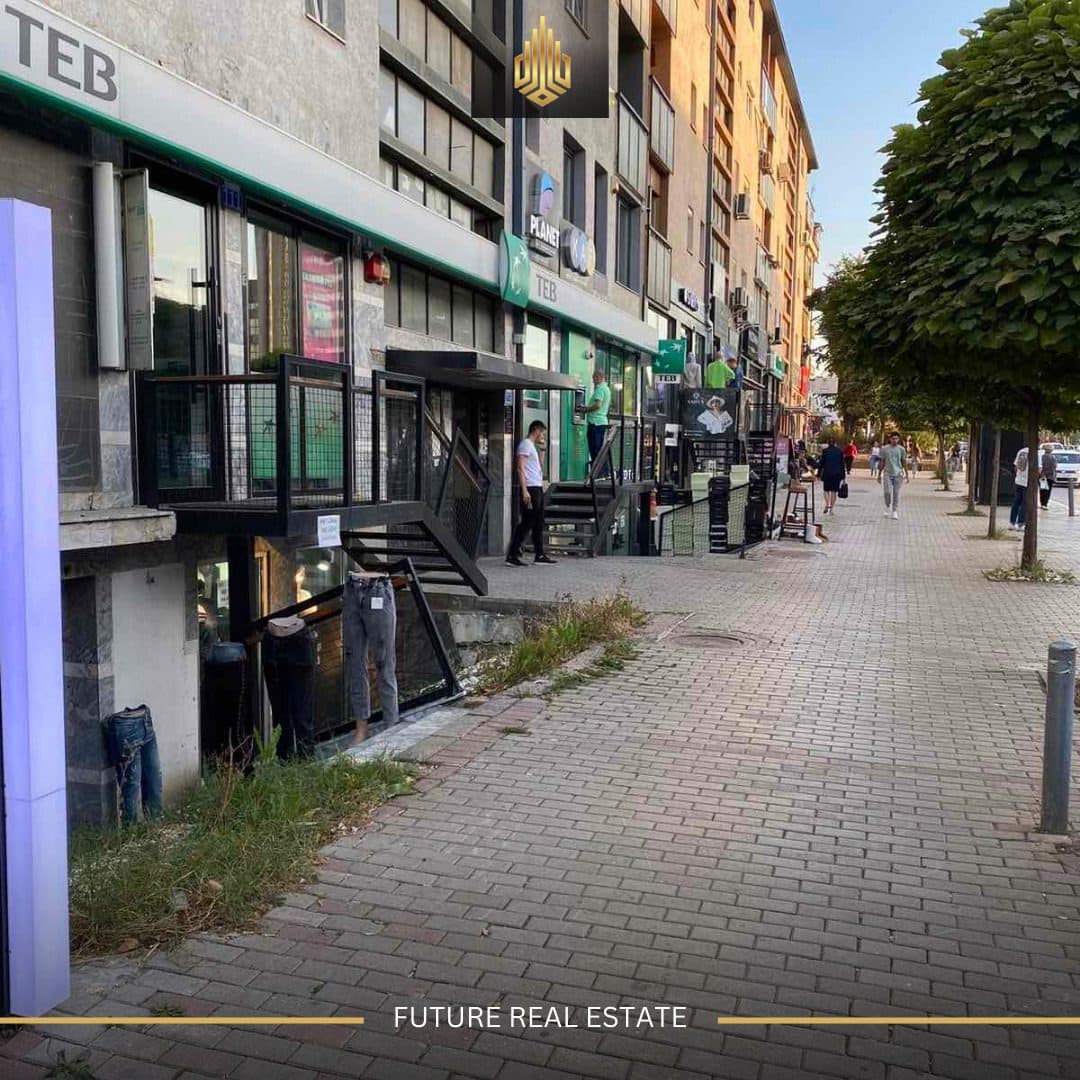 Lokal me QERA/80m² 3