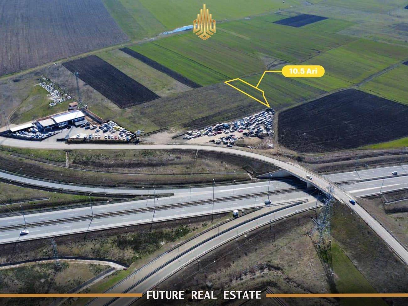Truall në SHITJE – 10.5 ari – Uglar, afër autostradës dhe VOL-KS Service