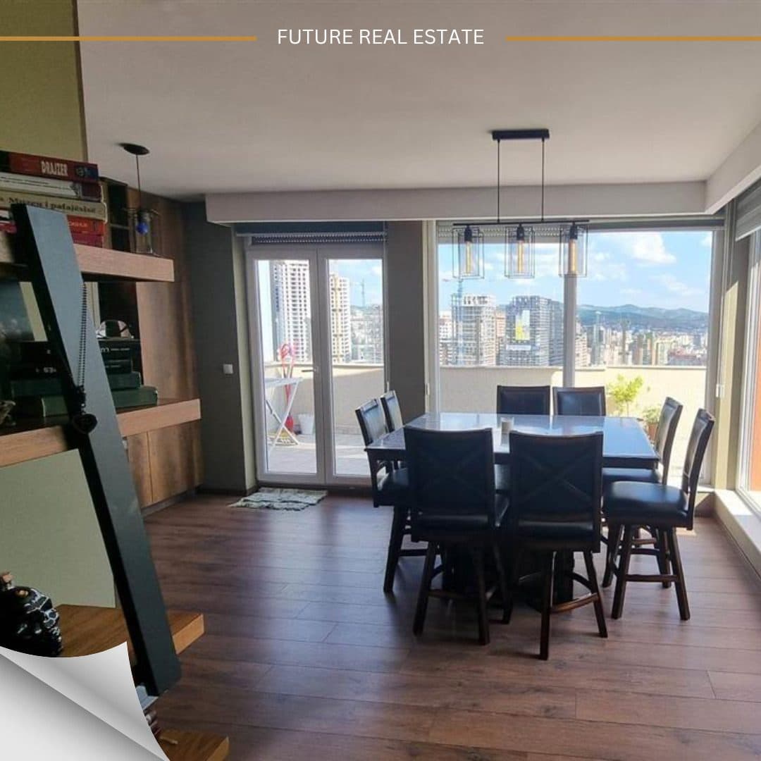 Penthaus me QERA/245m² 4