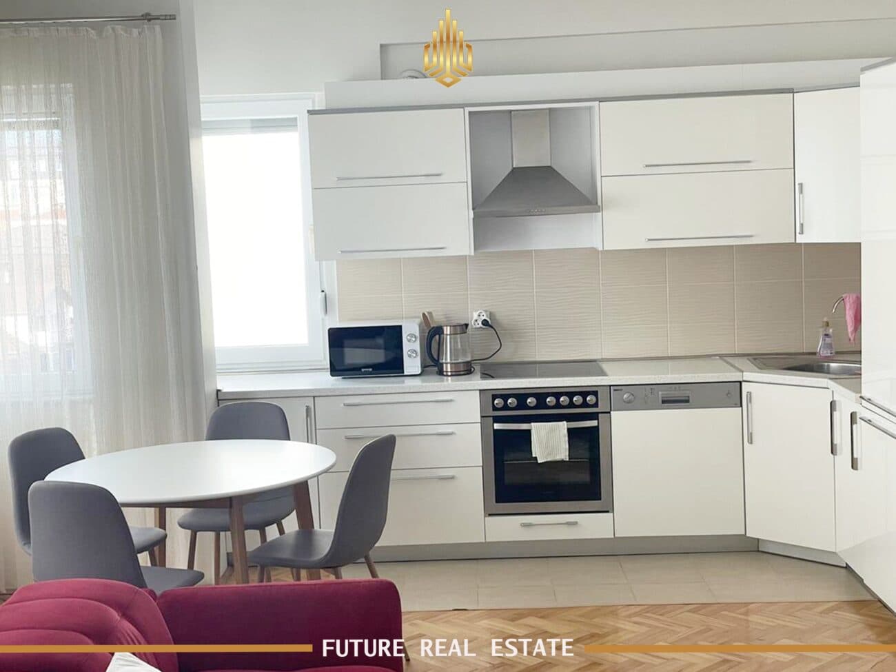 Banesë me QIRA – 1 dhomë gjumi - Lagjja e Muhaxherëve - Përball kolegjit FAMA. 2