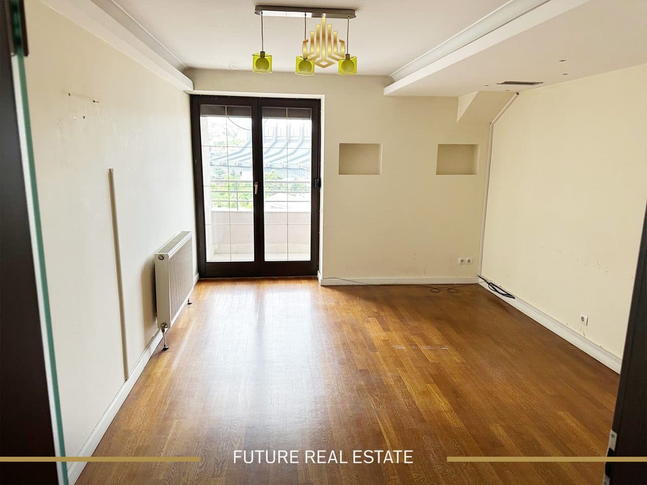 Penthouse me QIRA/250m2 4