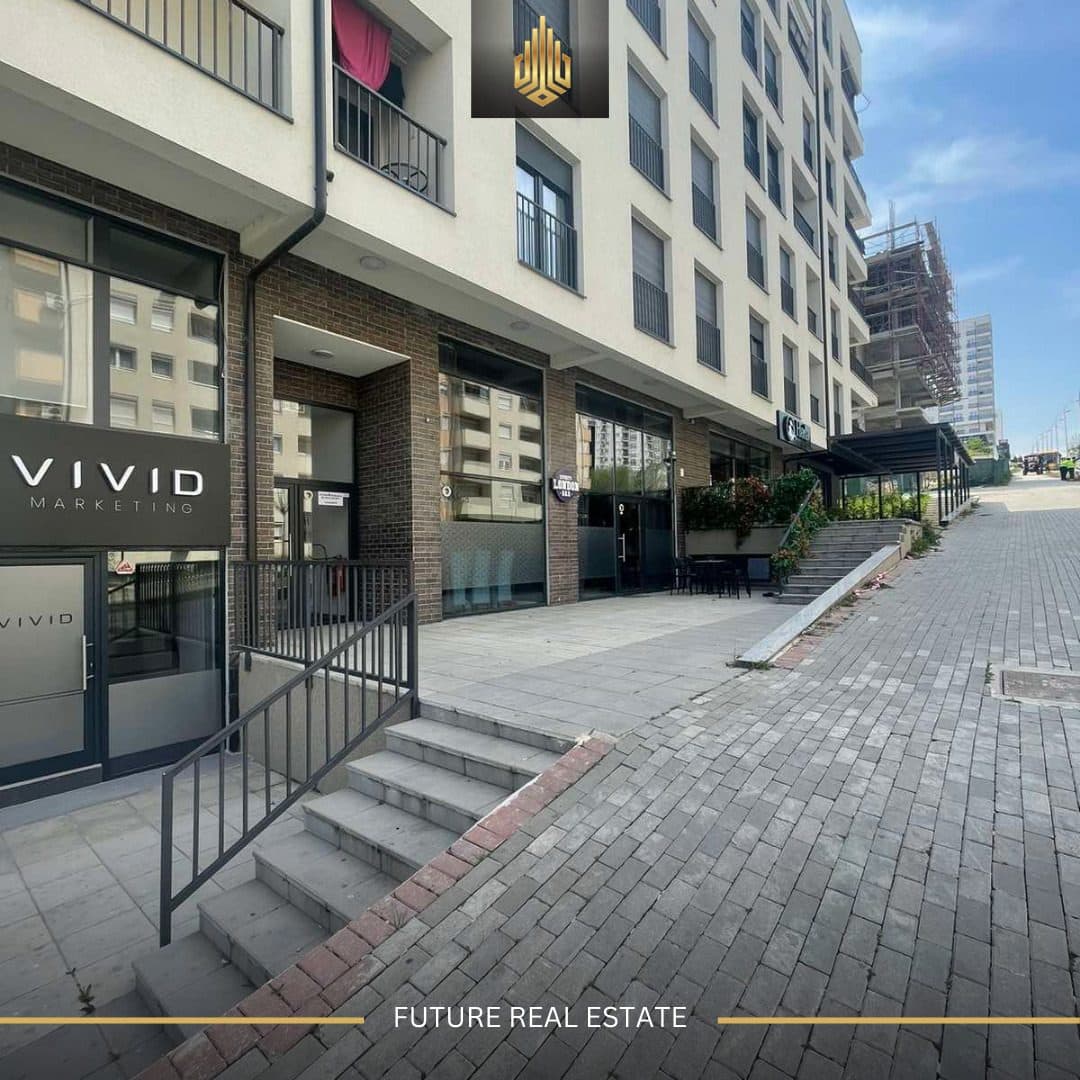 Lokal me QERA/82m² 2