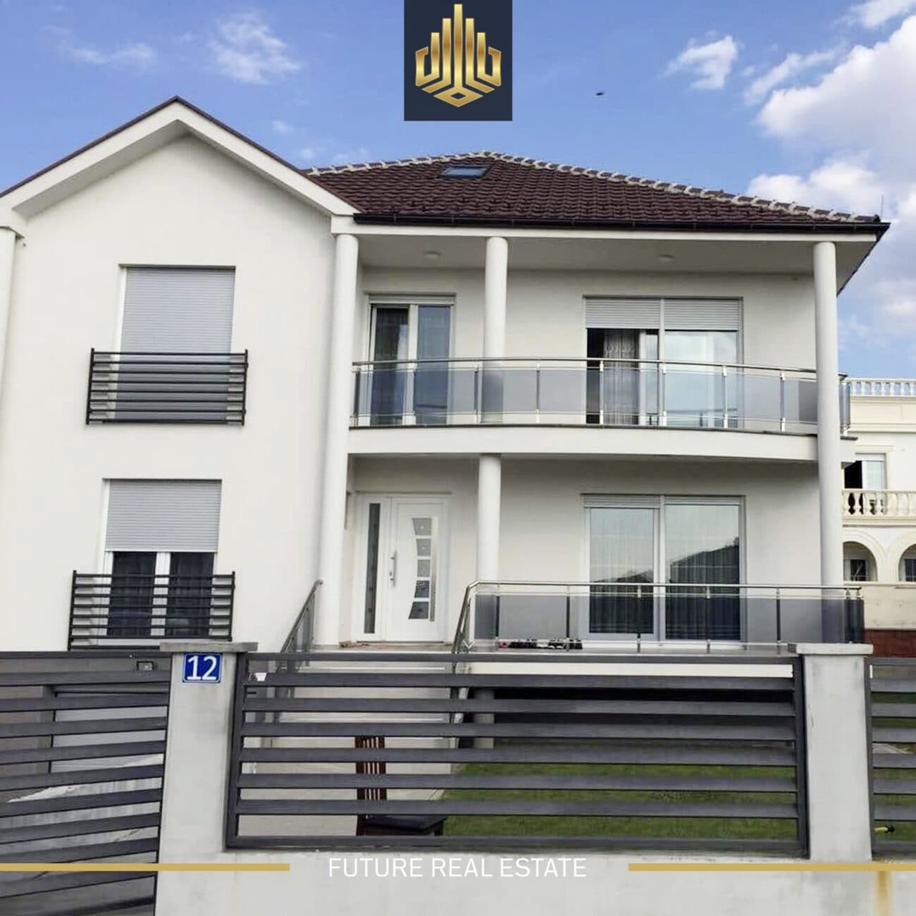 Shtëpia në SHITJE/393.73m2 4