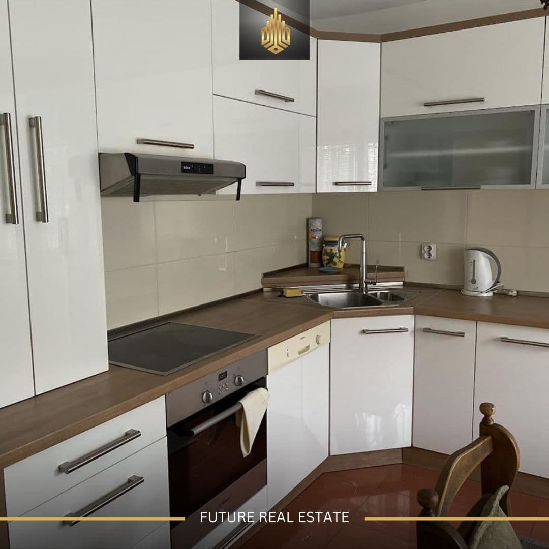 Shtëpi me QERA/150m² 2